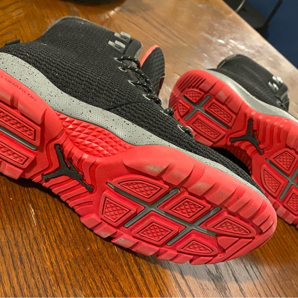 Air Jordan Black and Red Men's Winter WATERPROOF Boots - Picture 5 of 6